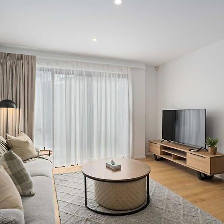 Alps And Lake Retreat Wanaka Albert Town Buitenkant foto