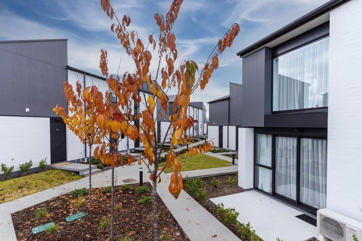 Alps And Lake Retreat Wanaka Albert Town Buitenkant foto