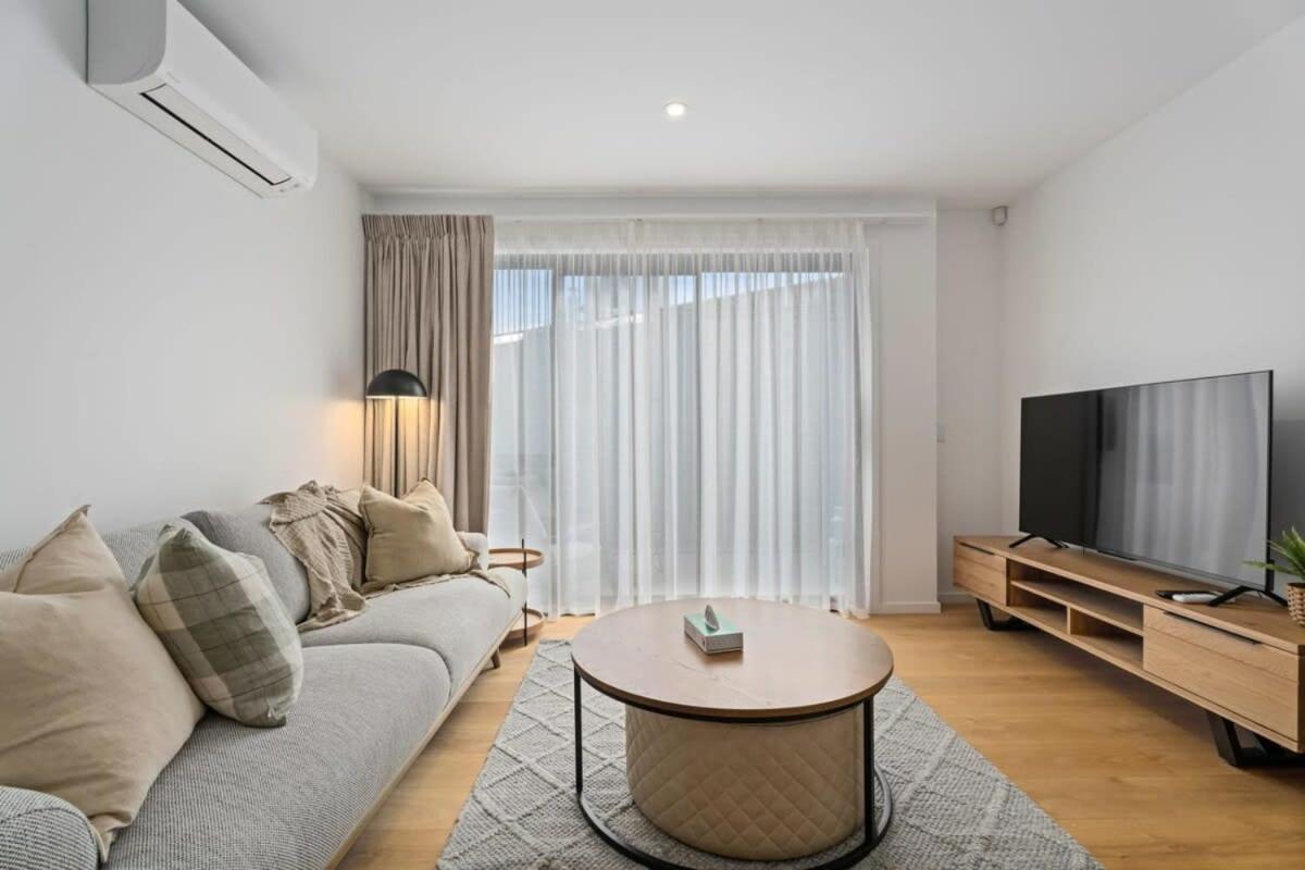Alps And Lake Retreat Wanaka Albert Town Buitenkant foto